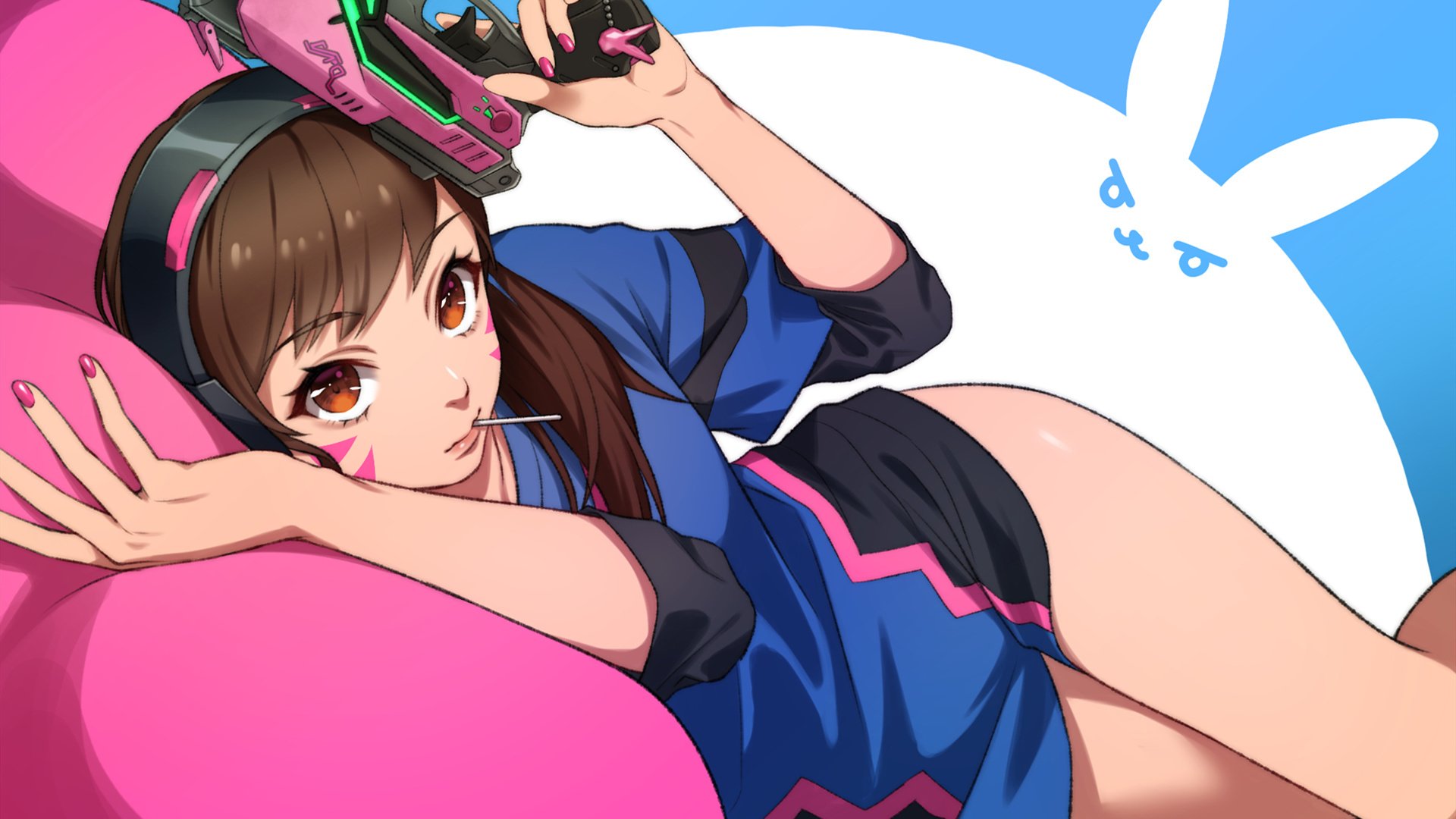 _水上摩托表演赛：速度与水花的极限角逐_，水上摩托车价格是多少